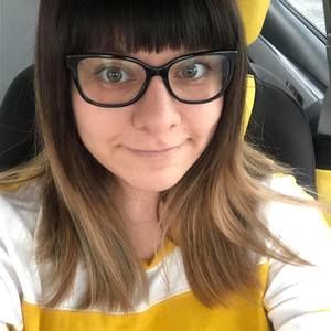 Meet your Posher, Carolina